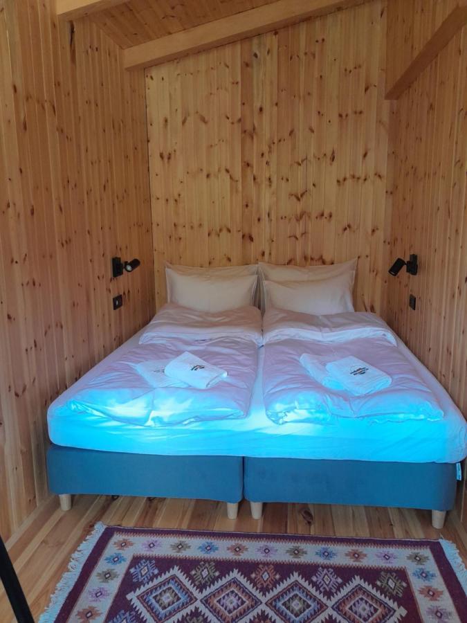 Nica Wood Vila Sremska Kamenica Exterior foto