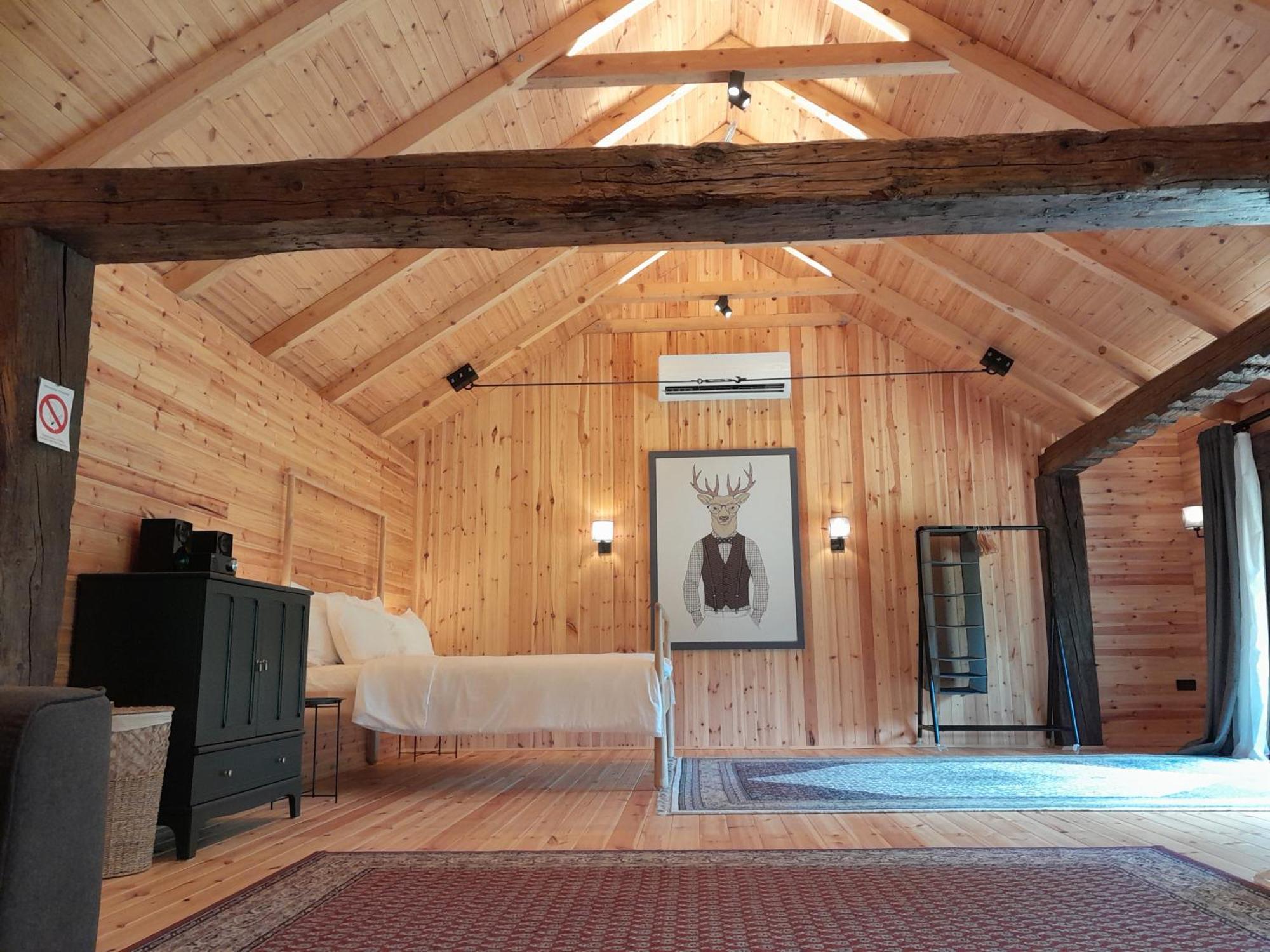 Nica Wood Vila Sremska Kamenica Exterior foto